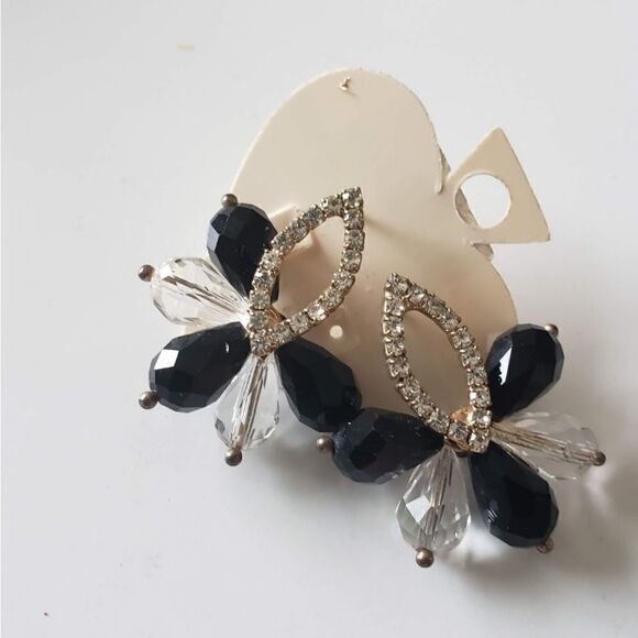 VINTAGE Marquise Shape Black & White Earrings - Picture 6 of 7